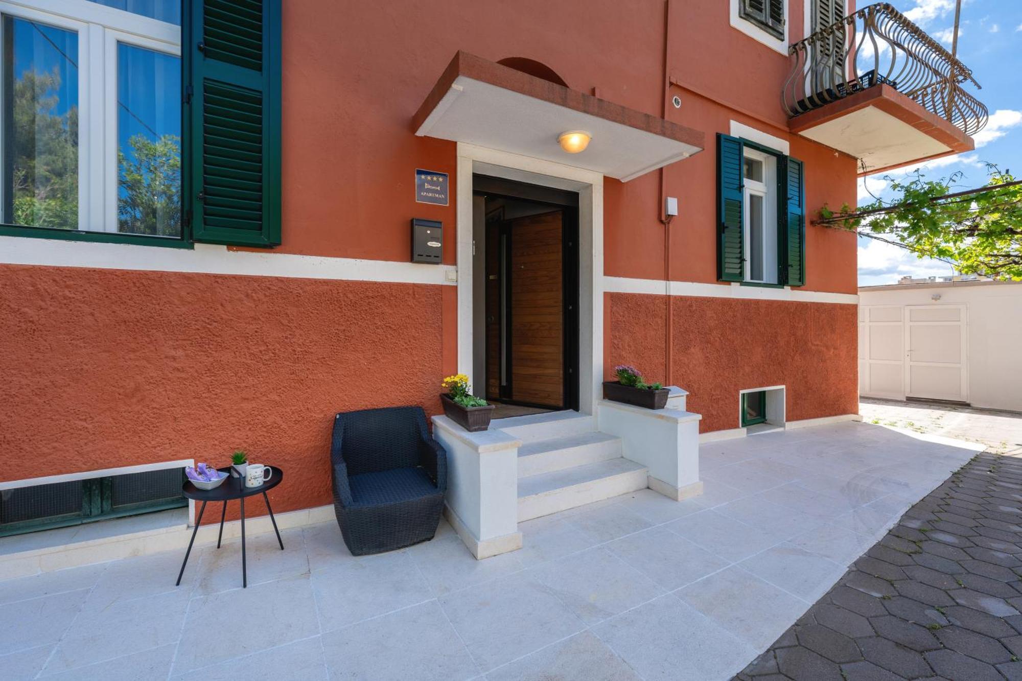 Premium Apartment Alba Rosa Split Exterior photo