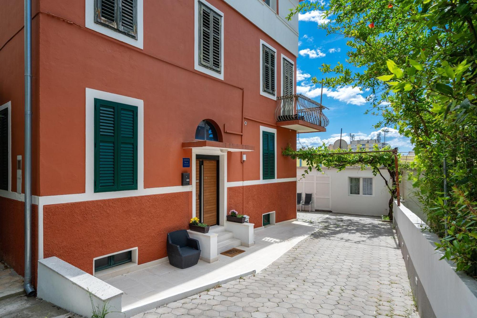 Premium Apartment Alba Rosa Split Exterior photo